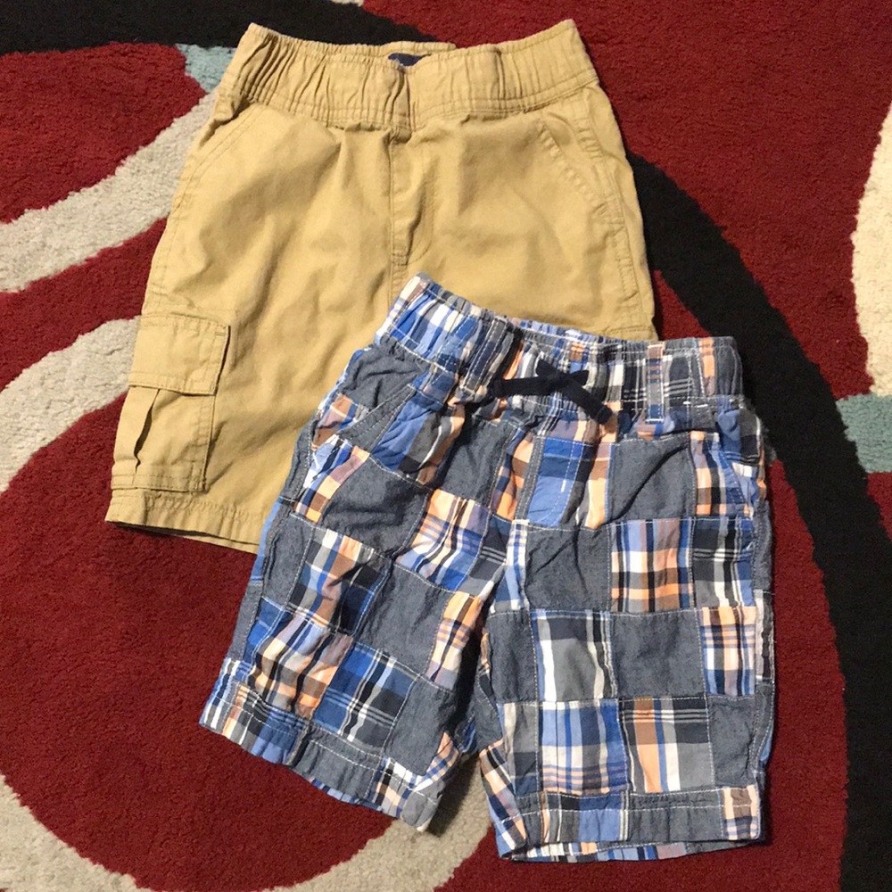 2 pairs of Boys Shorts! Sizes 5 and 6